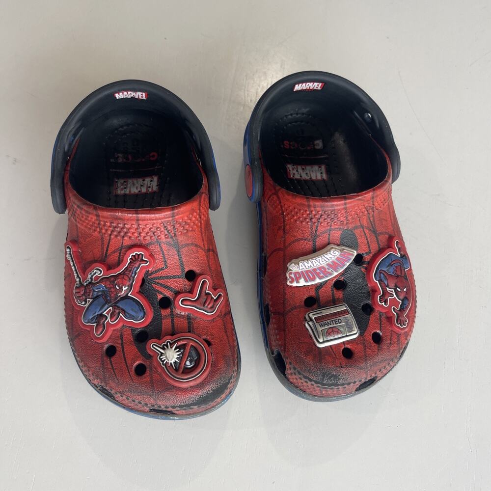 Marvel Crocs Spider-Man Clogs Toddler Sz C 8 Ages 1-4 with Charms Kids